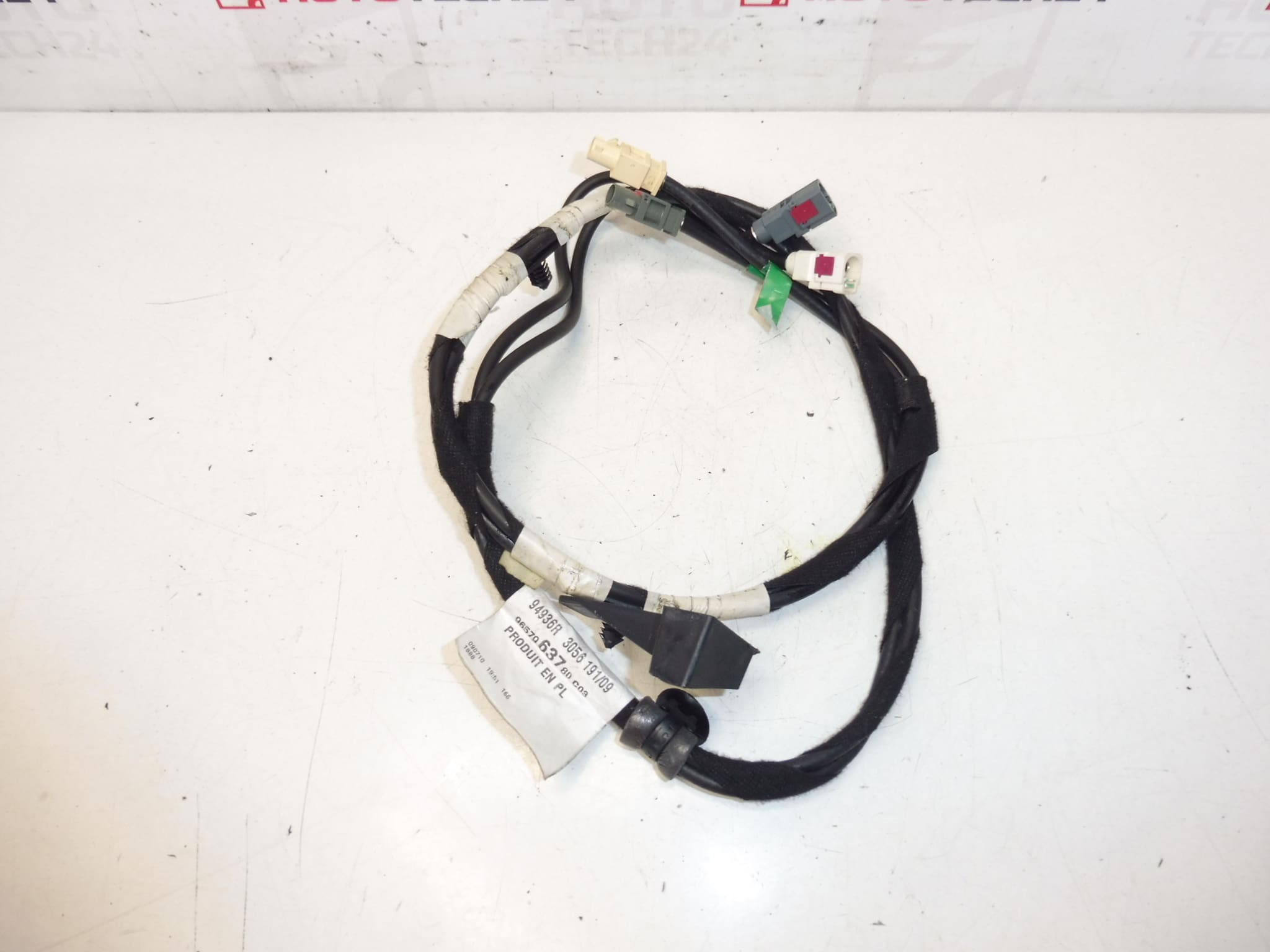 Faisceau d'antenne Citroen C4 Picasso 9657963780 6561KN