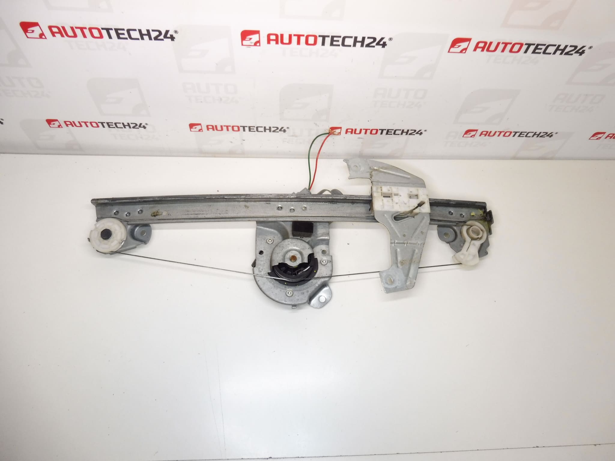 Mécanisme de lève-vitre avant gauche pour Citroën C1 / Peugeot 107 - 9221T8
