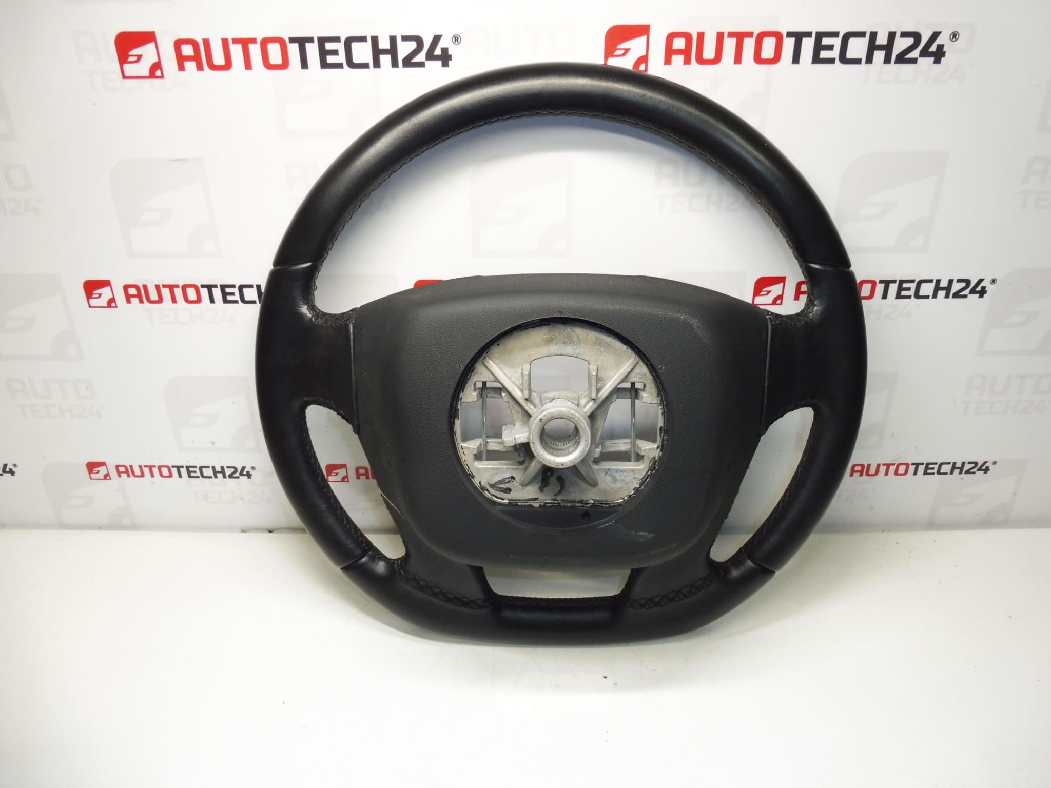 Volant Citroën C4 II et DS4 98039712ZD 96700162ZD