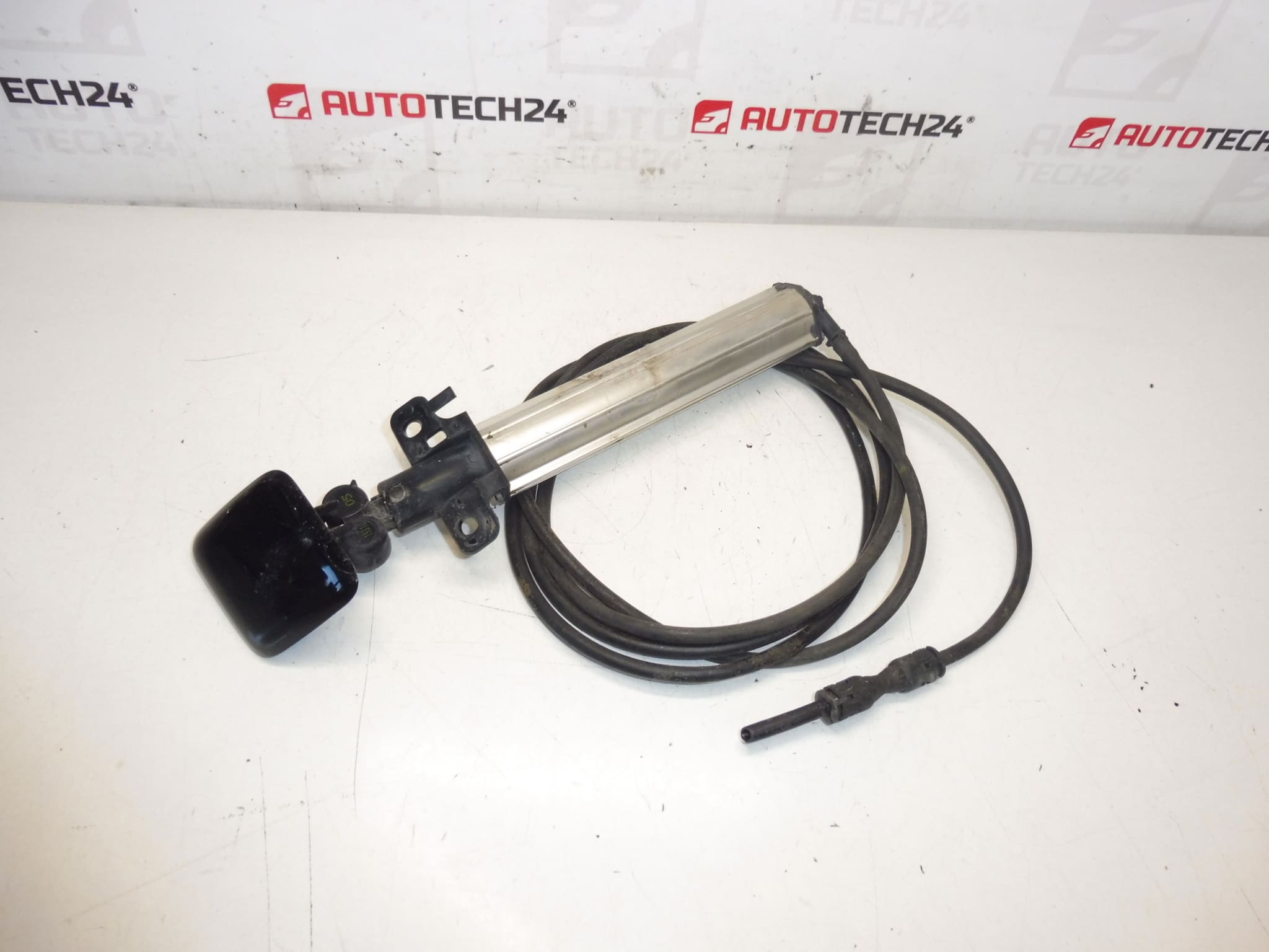 Buse Lave Phare Gauche Peugeot 308 T7 6438Y7 6438Z0