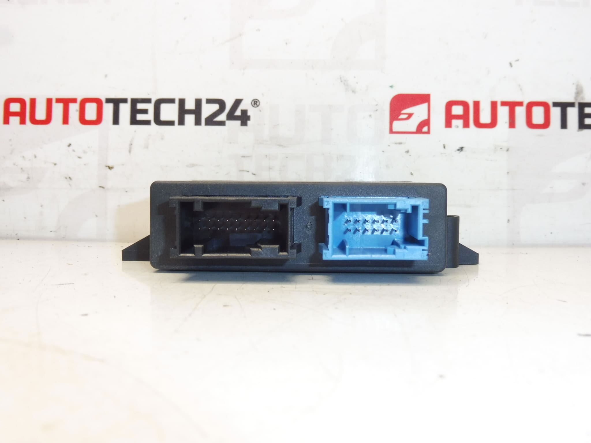Unité de commande d'aide au stationnement (ECU PDC) Peugeot 3008 5008 9800266380 1607732680 6590KA – Image 2