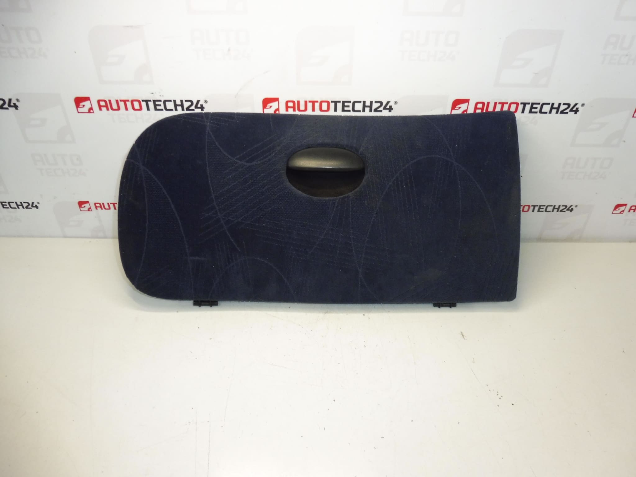 Couvercle boîte à gants Peugeot 206 96440241LD 8218VG