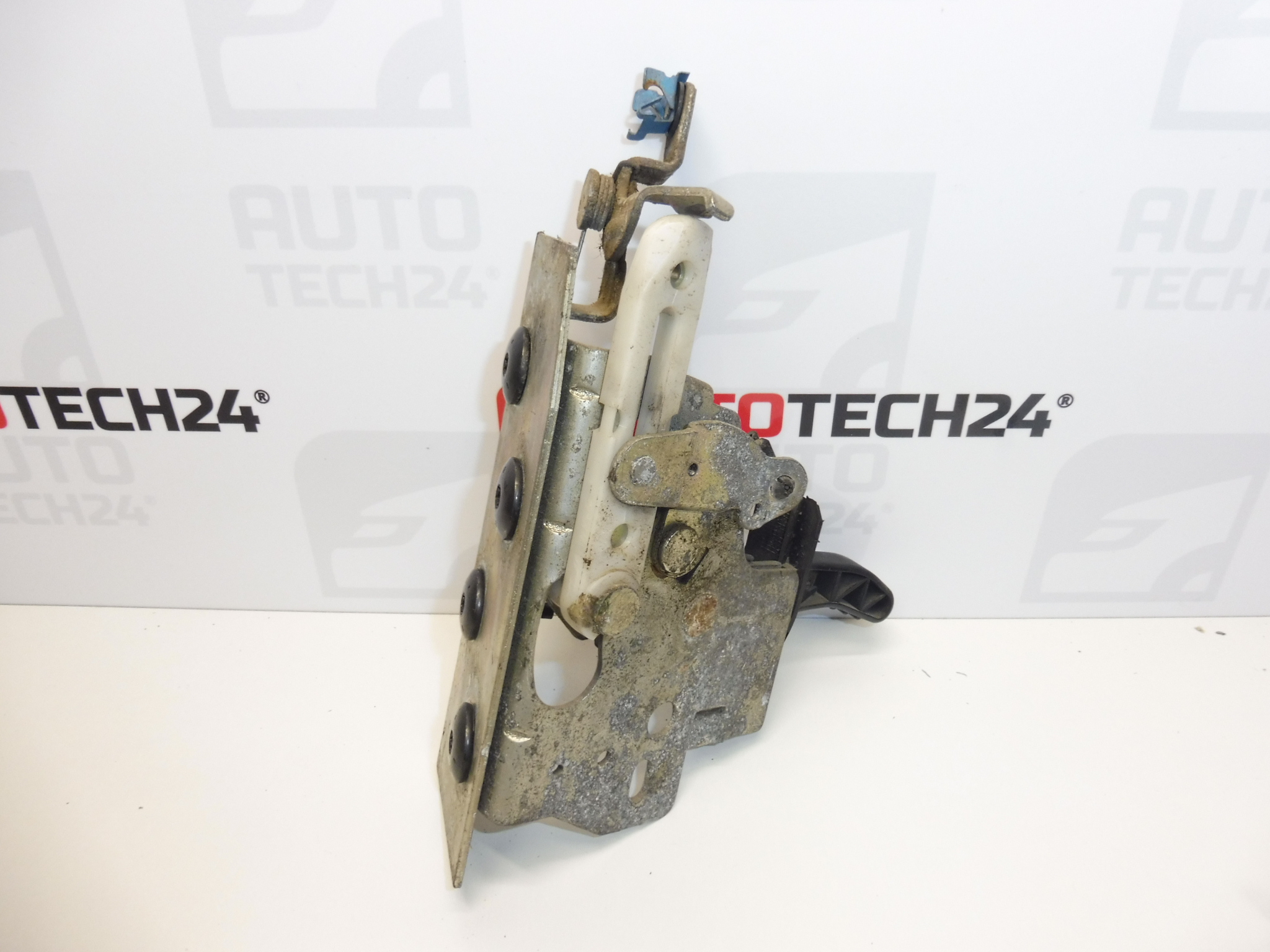 Serrure inférieure pour porte battante droite Citroën Berlingo II 8726F4 – Image 2