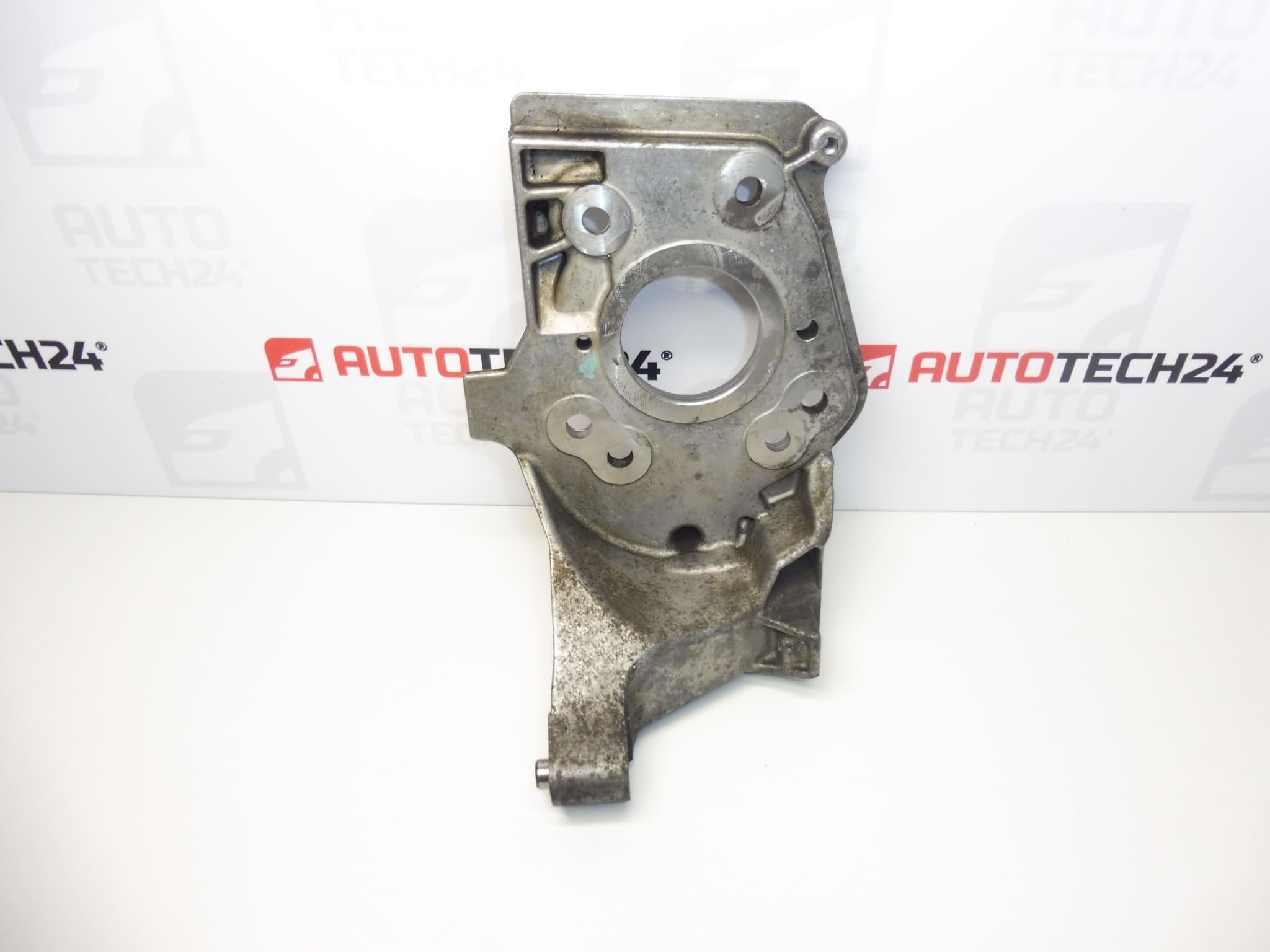 Support de pompe d'injection 1.6 HDI Bosch 9684778280 192689