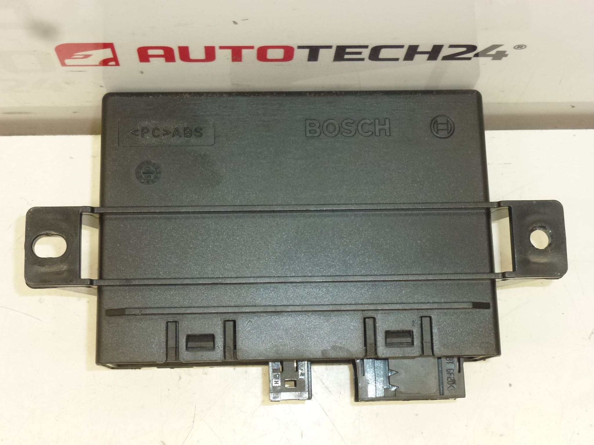Calculateur PDC Peugeot 407 0263004095 6590L7 6590T5