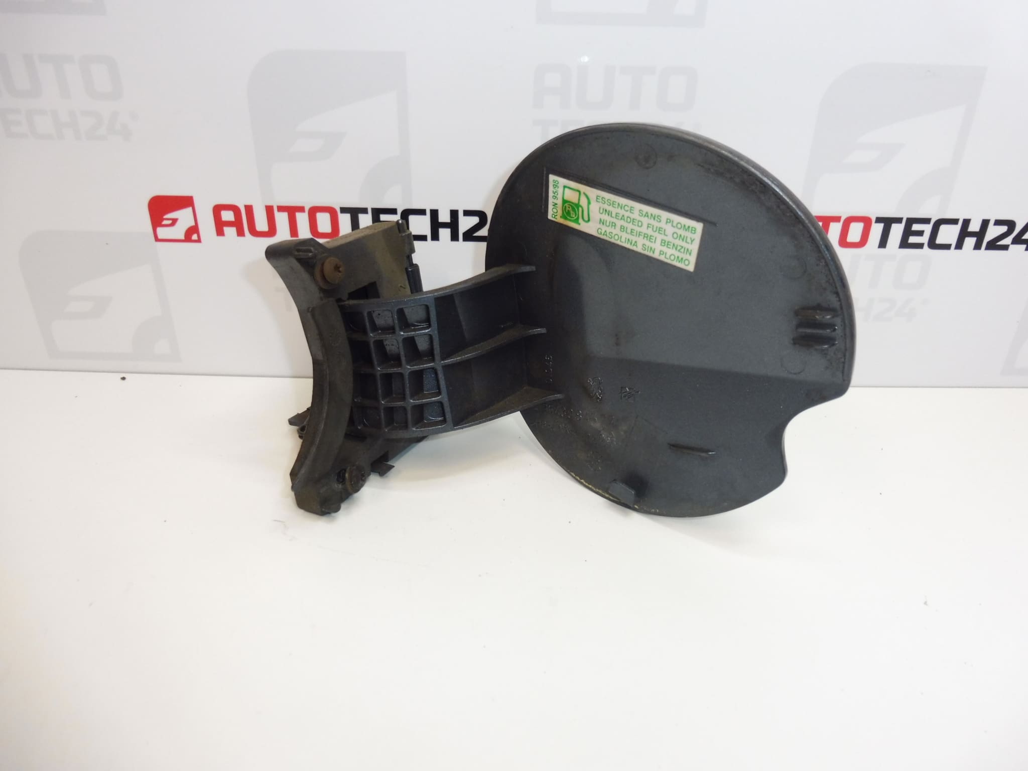 Bouchon de réservoir EZWD Peugeot 307 CC 9643084577 1517A5 – Image 2