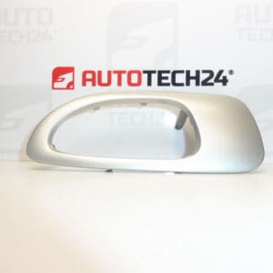 Cache de la poignée intérieure de la porte arrière droite Peugeot 307 9634769077 9119Y2